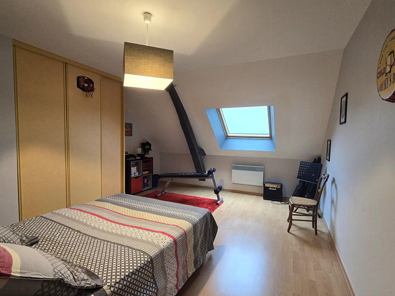 Maison - 170 m² - 8 pièces