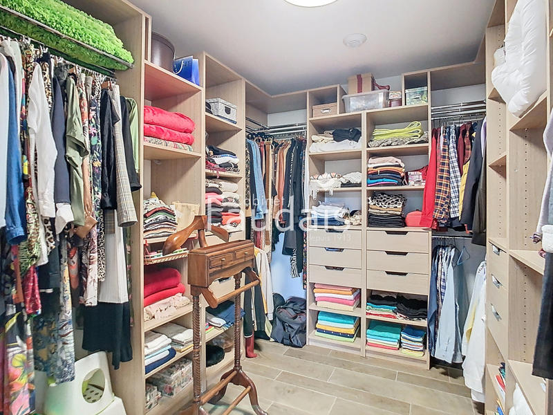 Maison - 205 m² - 7 pièces