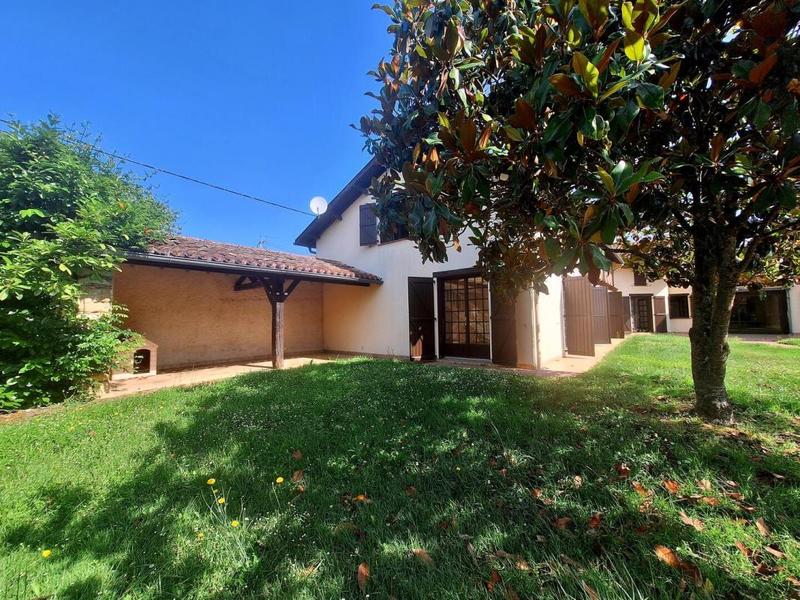 Maison de village - 320 m² - 7 pièces