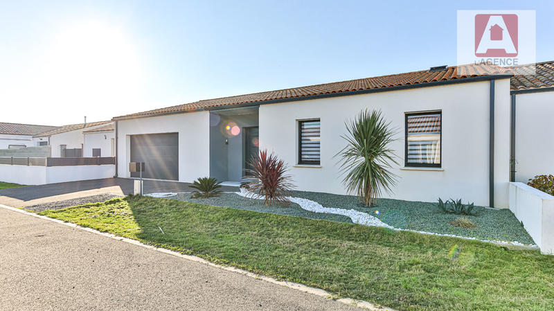 Maison - 93 m² - 4 pièces
