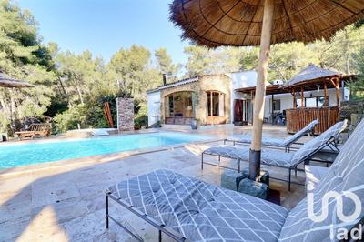 Maison - 148 m² - 6 pièces