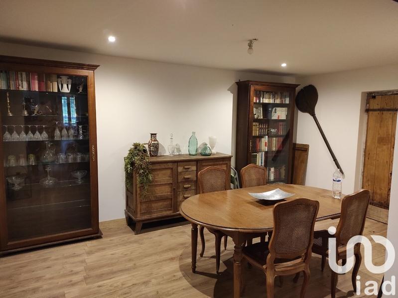 Maison - 225 m² - 10 pièces