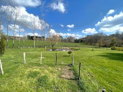 Maison - 262 m² - 7 pièces