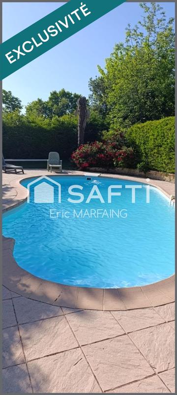 Maison - 277 m² - 12 pièces