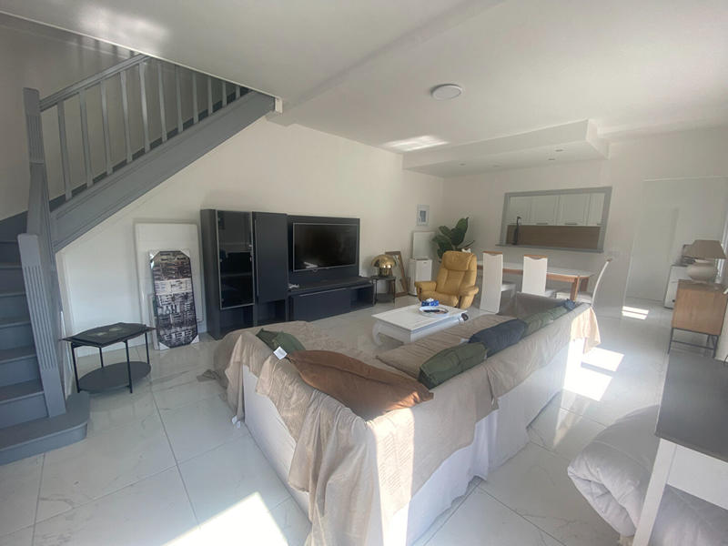 Maison - 93 m² - 4 pièces