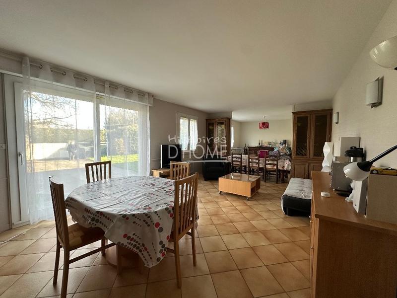 Maison - 217 m² - 9 pièces