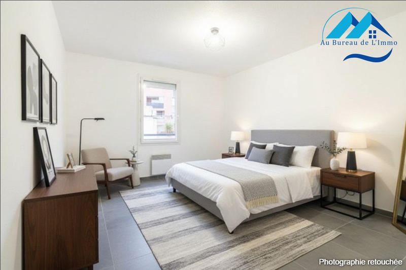 Appartement - 90 m² - 4 pièces