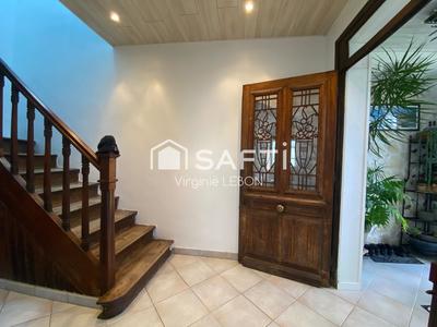 Maison - 160 m² - 6 pièces