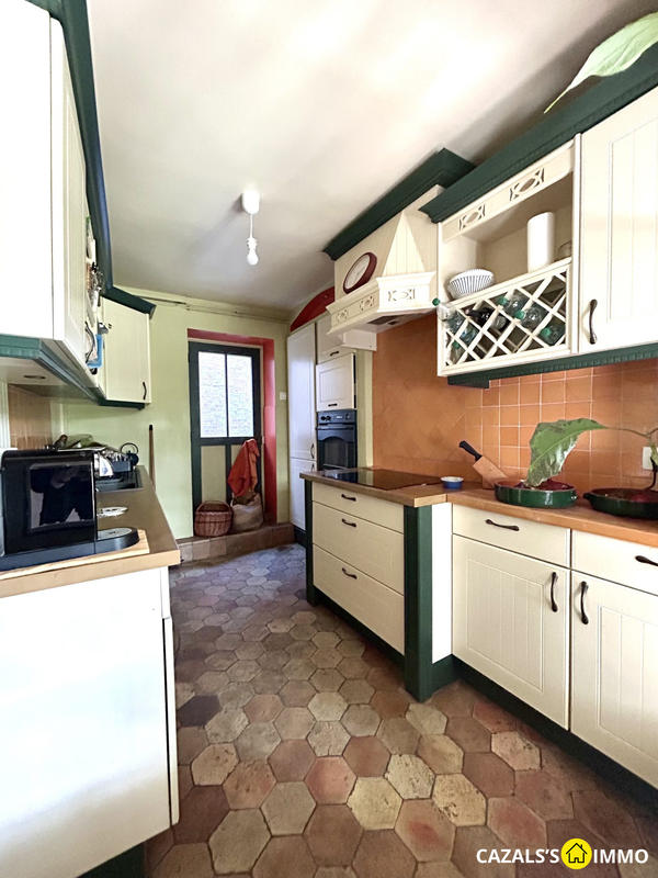 Maison ancienne - 194 m² - 10 pièces