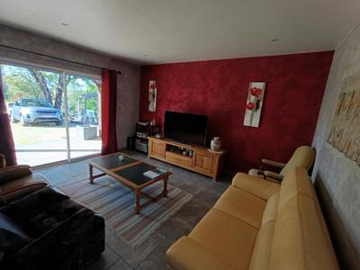 Maison - 94 m² - 5 pièces