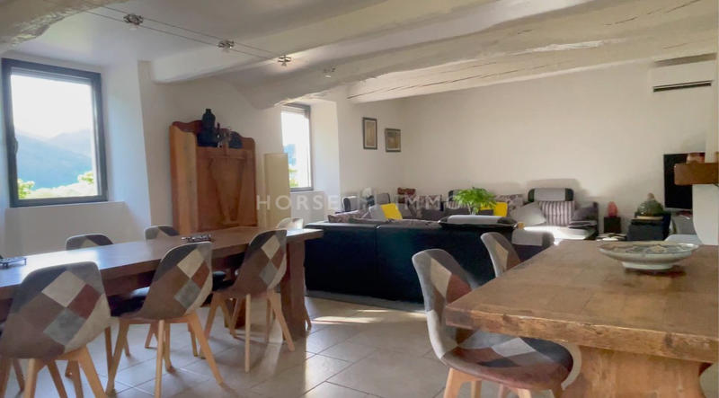 Maison chambre d'hôtes - 600 m² - 10 pièces