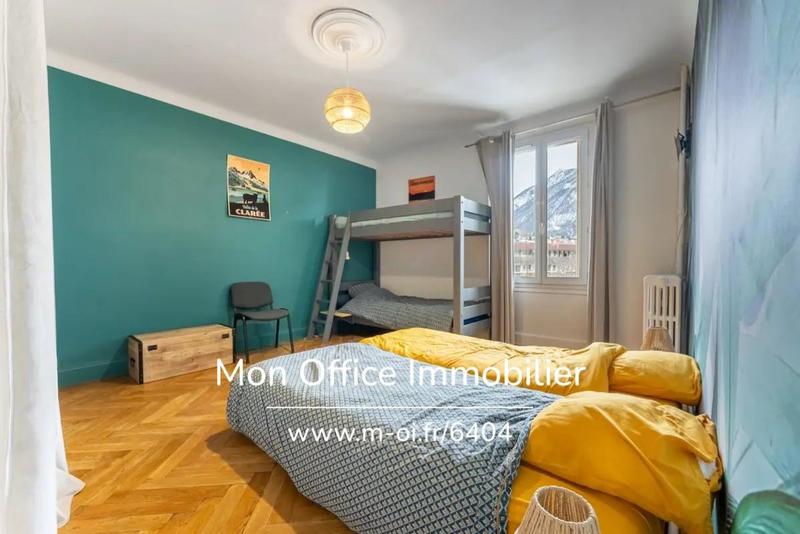 Appartement - 138 m² - 5 pièces