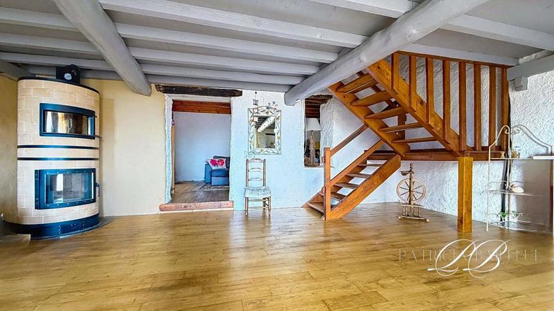 Maison - 153 m² - 7 pièces