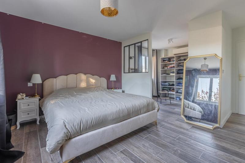 Maison ancienne - 203 m² - 8 pièces