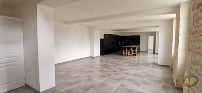 Maison - 275 m² - 6 pièces