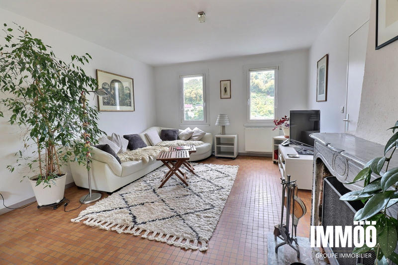 Maison - 90 m² - 4 pièces