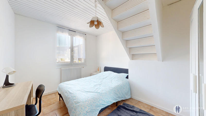 Appartement - 121 m² - 6 pièces