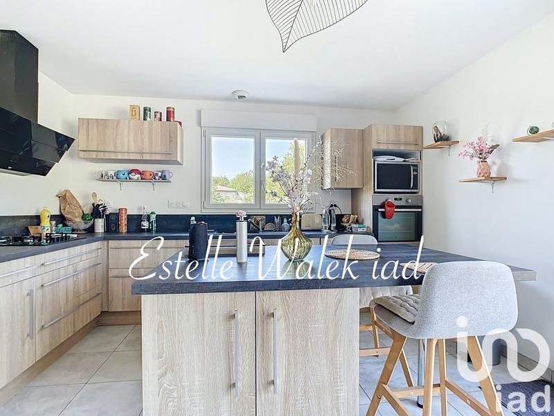 Maison - 98 m² - 5 pièces