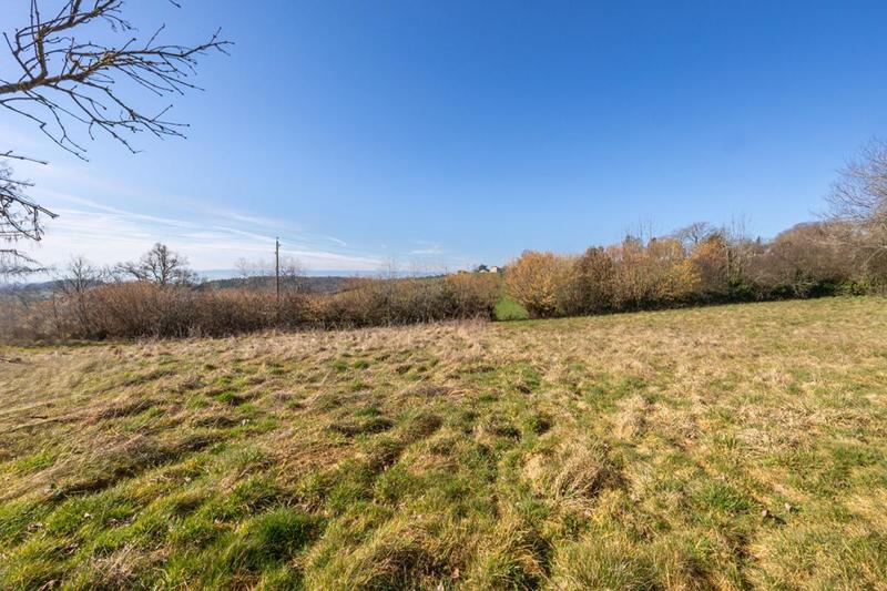 Terrain constructible - 1 254 m²