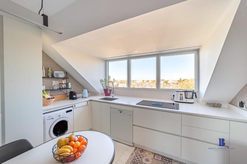 Appartement - 153 m² - 6 pièces