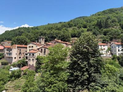 Propriété - 240 m² - 6 pièces