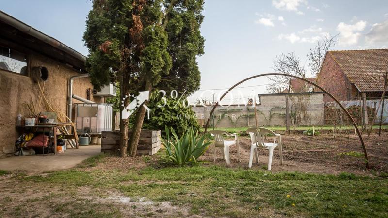 Propriété - 300 m² - 13 pièces