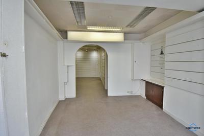Local commercial - 34 m² - 2 pièces