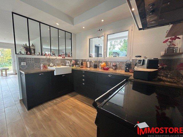 Maison - 138 m² - 4 pièces