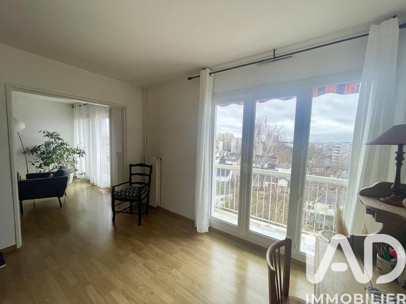 Appartement - 95 m² - 5 pièces