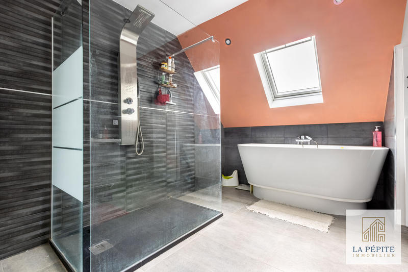 Maison - 117 m² - 4 pièces