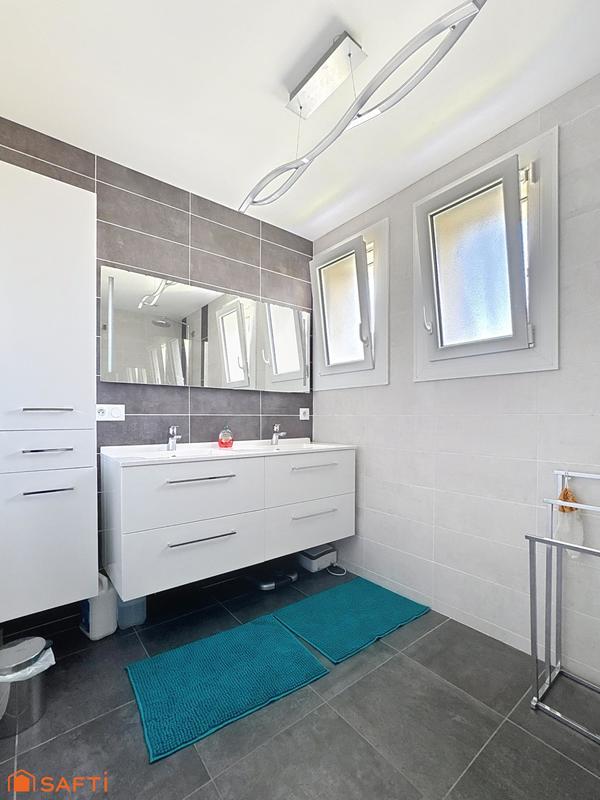 Maison - 115 m² - 5 pièces