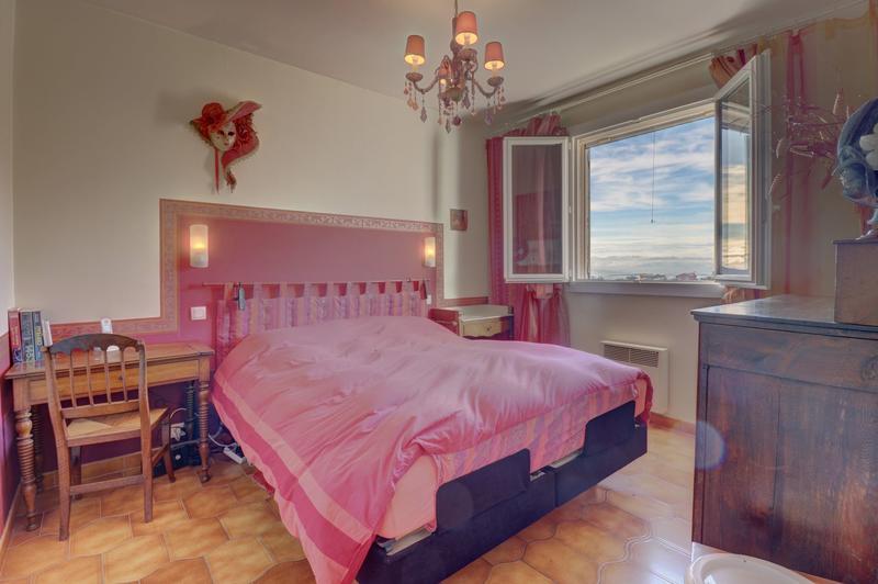 Maison - 148 m² - 6 pièces