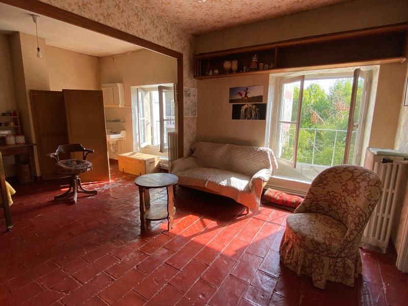 Maison - 600 m² - 18 pièces