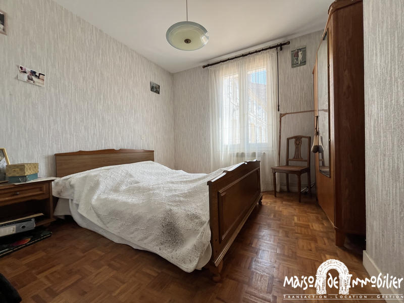 Maison - 169 m² - 7 pièces