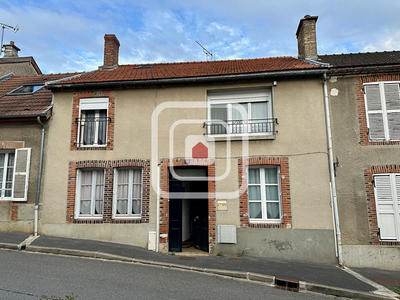 Maison - 218 m² - 10 pièces