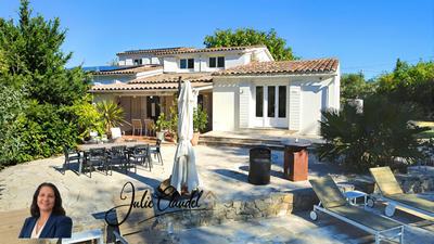 Maison - 274 m² - 9 pièces