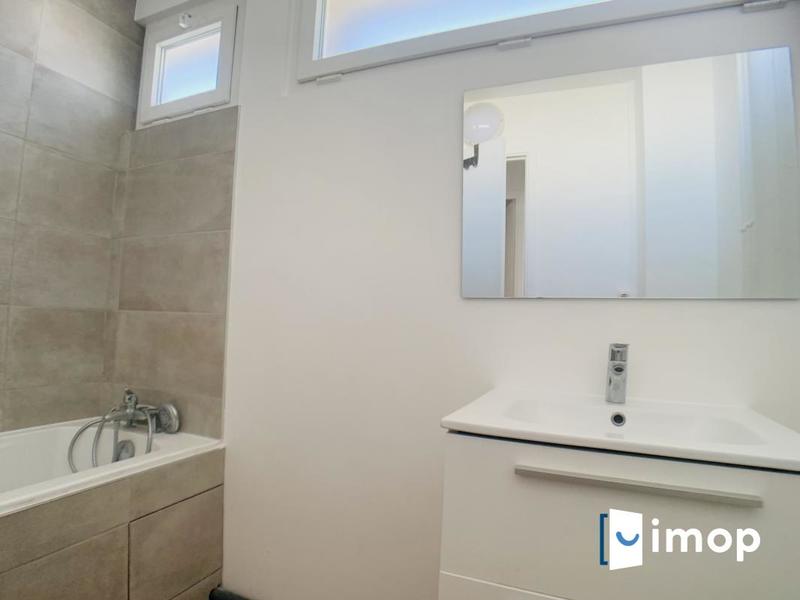 Studio - 40 m² - 2 pièces