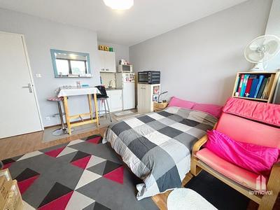 Studio - 24 m² - 1 pièce