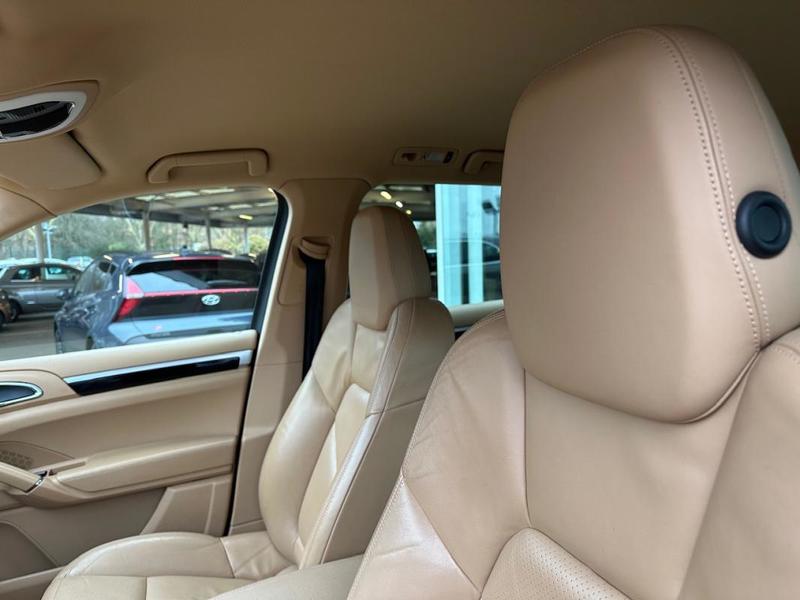 Porsche Cayenne II 4.8 V8 400 s