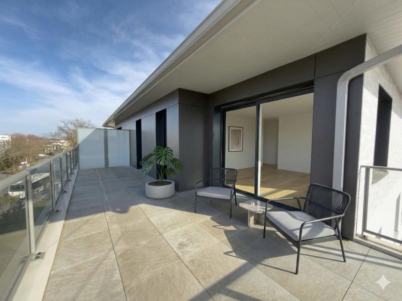 Appartement - 111 m² - 5 pièces