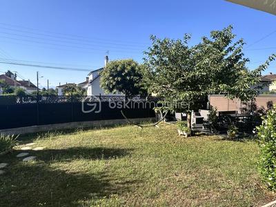 Maison - 199 m² - 9 pièces