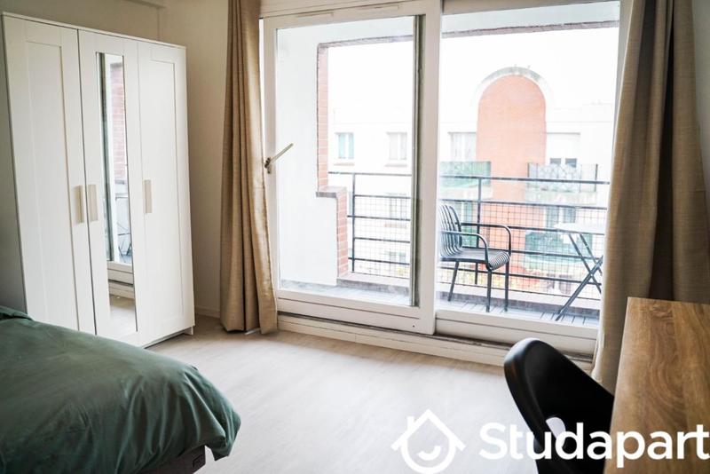 Chambre - 13 m² - 1 pièce