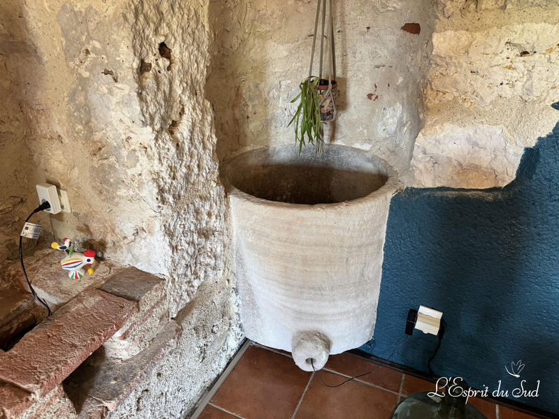 Maison - 455 m² - 13 pièces