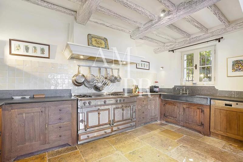 Villa - 185 m² - 7 pièces