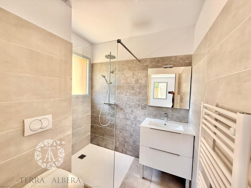 Appartement - 110 m² - 4 pièces