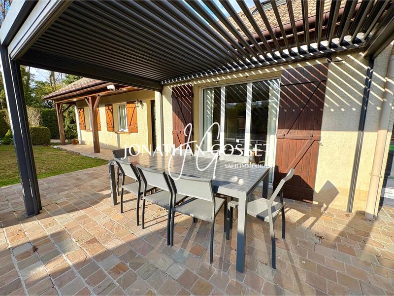 Maison - 152 m² - 7 pièces