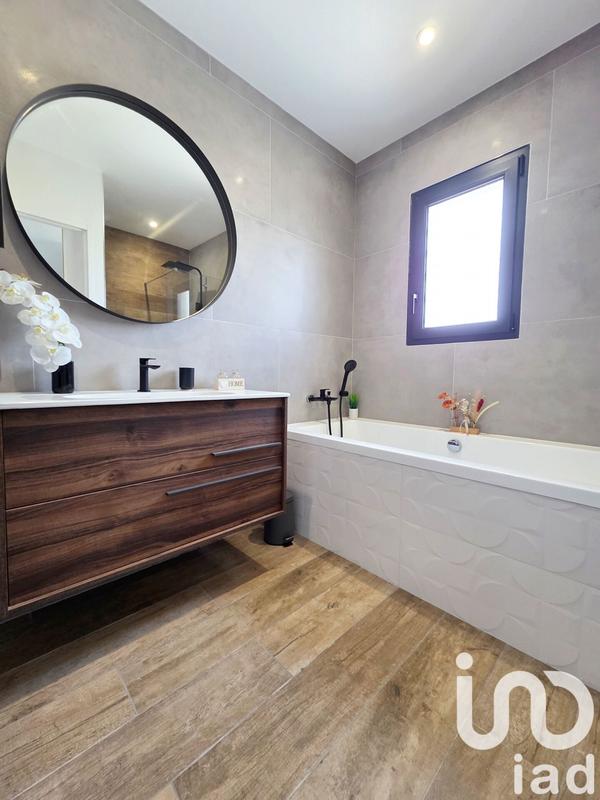 Maison - 96 m² - 4 pièces