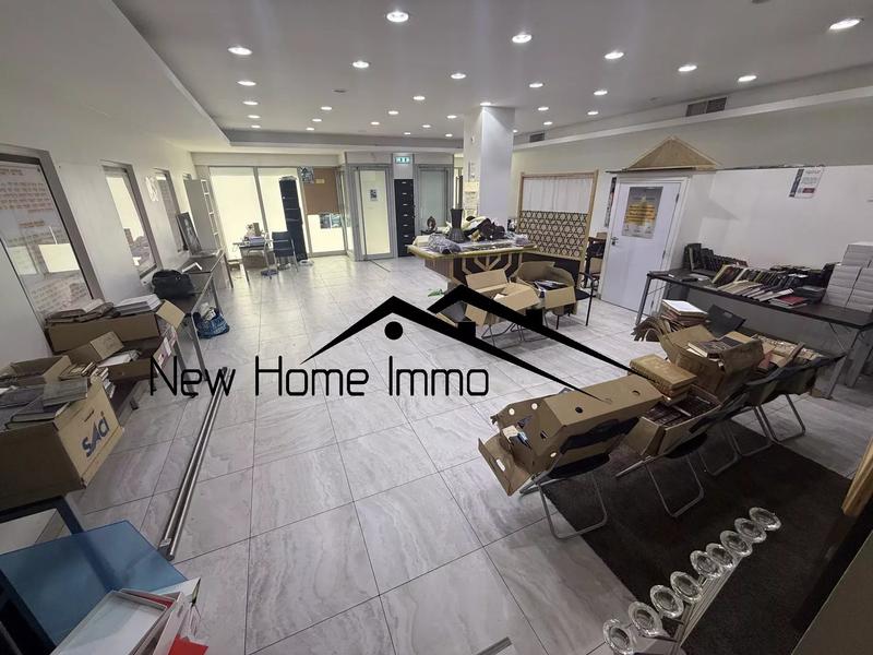 Local commercial - 2 pièces