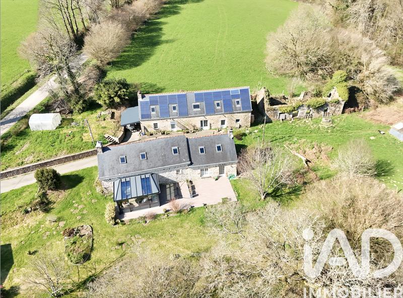 Maison - 268 m² - 6 pièces