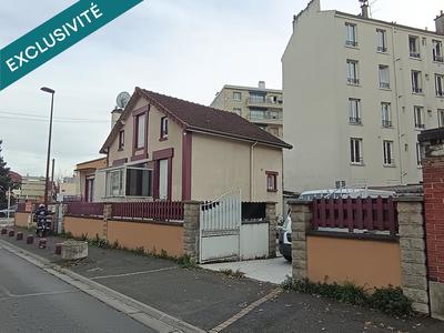 Maison - 169 m² - 11 pièces